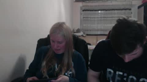 Snapshot of jenisandpeter chatting on 04.30.26 JenisAndPeter online show from 04.30.26