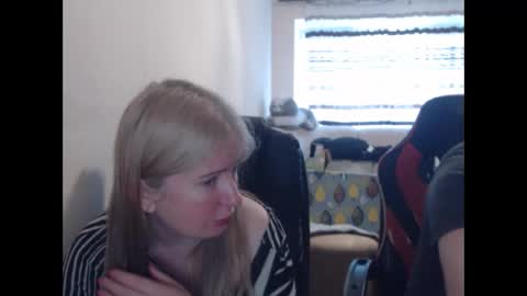 Snapshot of jenisandpeter chatting on 05.11.26 JenisAndPeter online show from 05.11.26