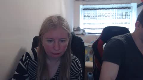 Snapshot of jenisandpeter chatting on 05.13.26 JenisAndPeter online show from 05.13.26