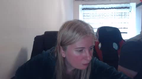 Snapshot of jenisandpeter chatting on 05.13.26 JenisAndPeter online show from 05.13.26