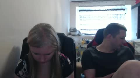 Snapshot of jenisandpeter chatting on 05.28.26 JenisAndPeter online show from 05.28.26