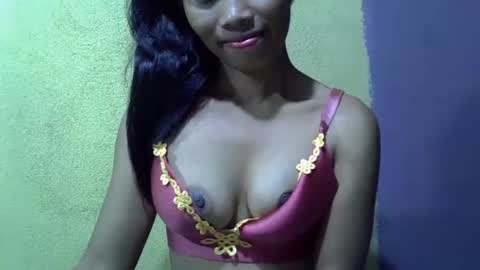 Snapshot of jenkins_jxx chatting on 10.27.25 Jennie online show from 10.27.25