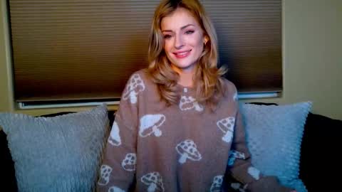 Snapshot of jennaaftermidnight chatting on 11.25.25 Jenna J. Morrison online show from 11.25.25