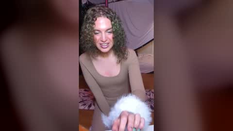 Snapshot of jennabangsbangs chatting on 01.06.26 Jenna online show from 01.06.26