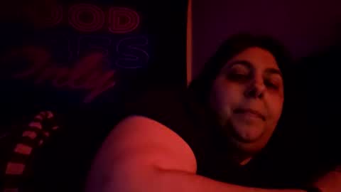 Snapshot of jennabrady chatting on 01.15.25  Dragon Queen. Be my Dragon --  and  online show from 01.15.25