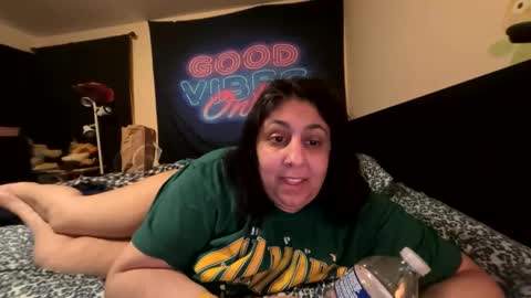 Snapshot of jennabrady chatting on 09.11.25  Dragon Queen. Be my Dragon --  and  online show from 09.11.25