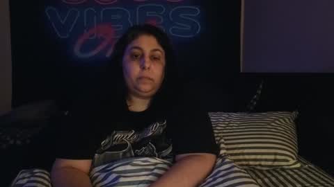 Snapshot of jennabrady chatting on 09.19.25  Dragon Queen. Be my Dragon --  and  online show from 09.19.25