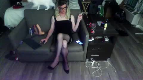 Snapshot of jennacd4life chatting on 04.11.26 Jenna Cross online show from 04.11.26
