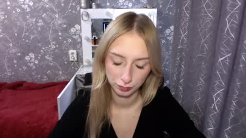 Snapshot of jennalomer chatting on 06.18.26 Jenna online show from 06.18.26