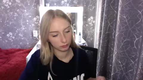 Snapshot of jennalomer chatting on 06.27.26 Jenna online show from 06.27.26