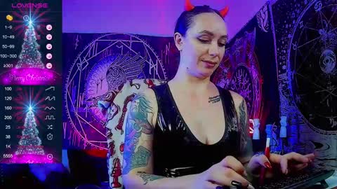 Snapshot of jennalovvee chatting on 12.10.24 Mrs. Jenna online show from 12.10.24