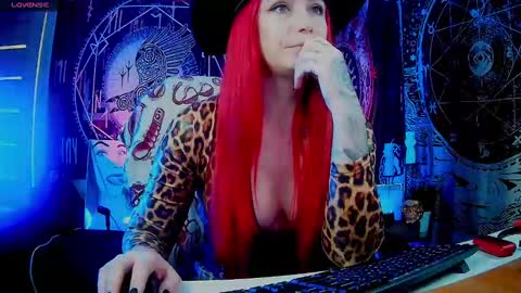 Snapshot of jennalovvee chatting on 01.06.25 Mrs. Jenna online show from 01.06.25