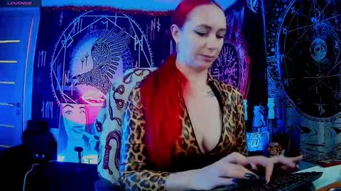 Snapshot of jennalovvee chatting on 01.07.25 Mrs. Jenna online show from 01.07.25