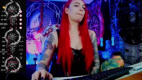 Snapshot of jennalovvee chatting on 01.12.25 Mrs. Jenna online show from 01.12.25