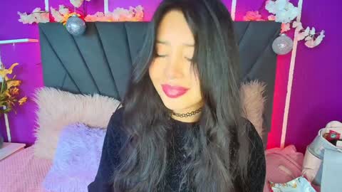 Jenner online show from 12.12.24