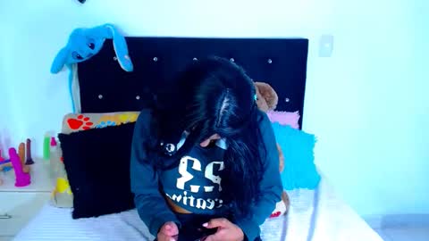 Snapshot of jenng18 chatting on 12.17.25 jenn online show from 12.17.25