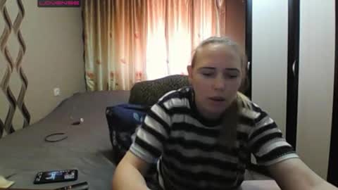 JenniDeep online show from 04.12.26