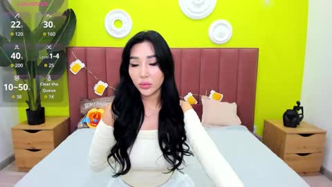 Snapshot of jennifer_munoz chatting on 09.25.25 Jennifer online show from 09.25.25