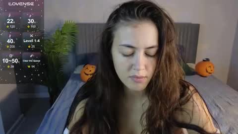 Jennifer online show from 11.06.25