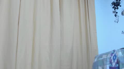 Snapshot of jenniferloveyou chatting on 11.22.25 jenniferloveyou online show from 11.22.25