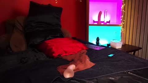 Jennifer Star online show from 12.16.25