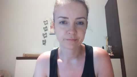 Snapshot of jenniferxsweet chatting on 06.21.26 JenniferXSweet online show from 06.21.26