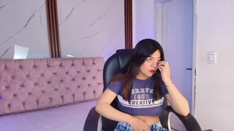 jenniiferrodriguez online show from 06.10.26