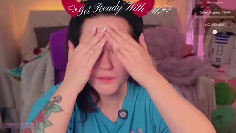 Jenn online show from 02.10.26