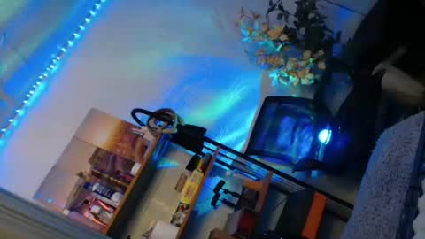 PRETTY JENNY online show from 04.07.26