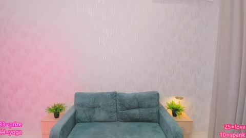 Snapshot of jenny_ames chatting on 02.05.25 Jenny  online show from 02.05.25