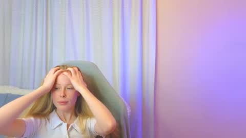 Snapshot of jenny_angelok chatting on 11.26.25 Next broadcast on December 05 subject to change online show from 11.26.25