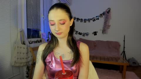 Jennifer Jenny Darling   online show from 01.14.25