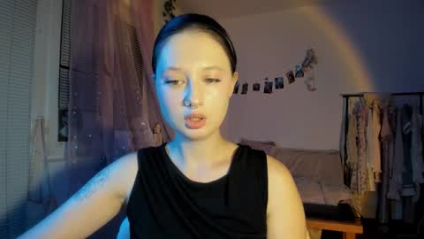 Jennifer Jenny Darling   online show from 09.20.25