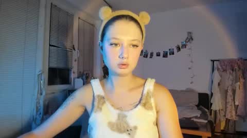 Jennifer Jenny Darling   online show from 11.02.25