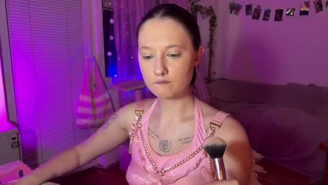 Jennifer Jenny Darling   online show from 06.07.26