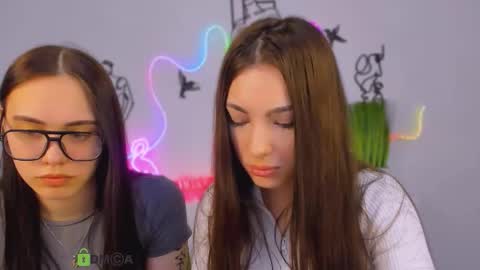 Snapshot of jenny_donne chatting on 02.27.26 jenny_donne online show from 02.27.26