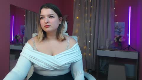 Snapshot of jenny_smitx chatting on 02.21.25 jenny_smitx online show from 02.21.25