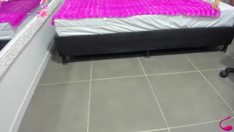 jenny_stark online show from 11.27.25