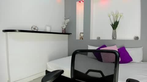 jenny_towers online show from 12.28.24