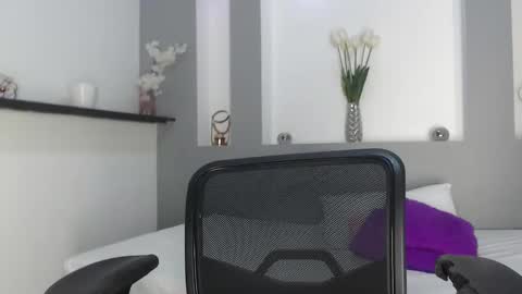 jenny_towers online show from 02.10.25