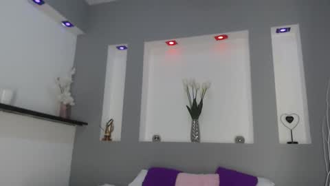 jenny_towers online show from 02.24.25