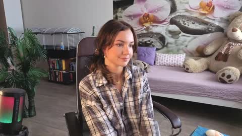 Snapshot of jennycutey chatting on 01.13.25 jennycutey online show from 01.13.25
