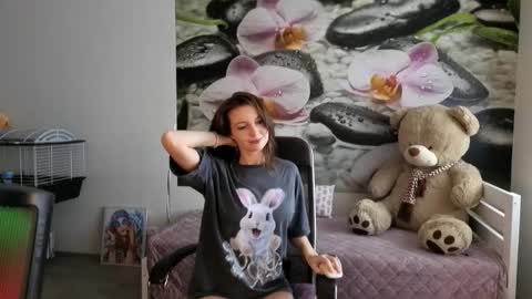 Snapshot of jennycutey chatting on 03.02.25 jennycutey online show from 03.02.25