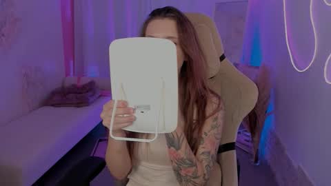 Snapshot of jennydens chatting on 11.04.25 Jenny NO Nude online show from 11.04.25