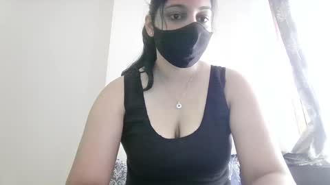 Snapshot of jennydolphin chatting on 11.08.25 Jenny online show from 11.08.25