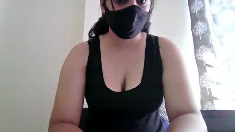 Snapshot of jennydolphin chatting on 11.28.25 Jenny online show from 11.28.25