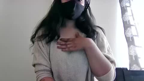 Snapshot of jennydolphin chatting on 11.29.25 Jenny online show from 11.29.25