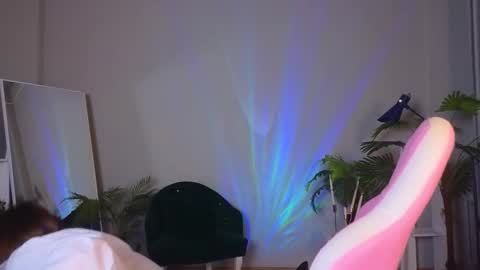 Snapshot of jennyfer_me chatting on 11.23.25 jennyfer_me online show from 11.23.25