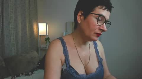 Snapshot of jennymons chatting on 04.01.26 Jenny online show from 04.01.26