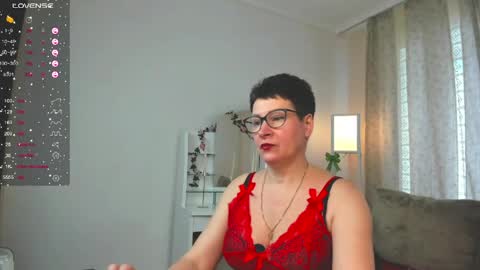 Snapshot of jennymons chatting on 04.21.26 Jenny online show from 04.21.26